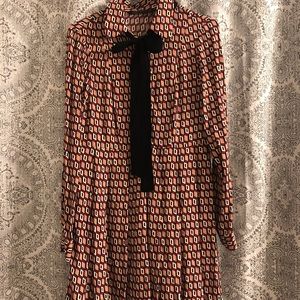 ✨3/$20✨Zara Dress; button down front w bow
